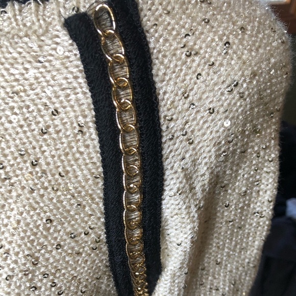 Francesca's Collections Sweater Gold Embellished Shimmery Cream & Black S/M NWT - Picture 3 of 6